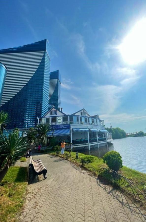 Luxury Sea View Apartments In Orbi City Batumi Exterior photo