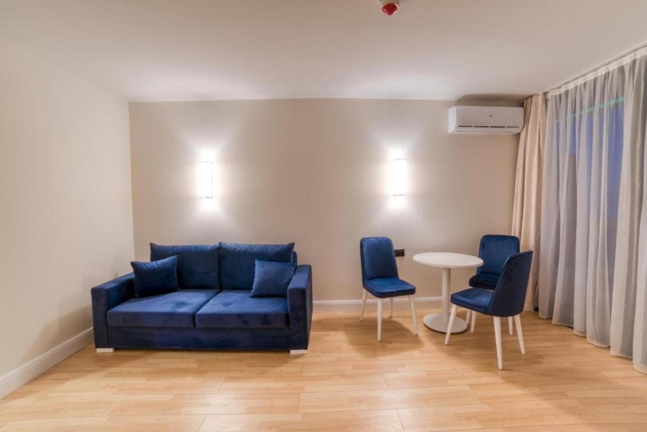 Luxury Sea View Apartments In Orbi City Batumi Exterior photo