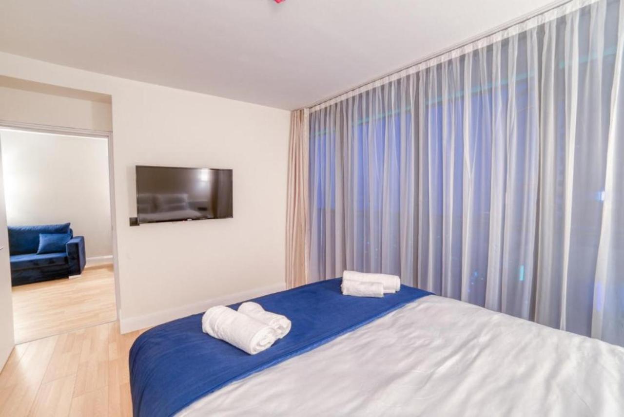 Luxury Sea View Apartments In Orbi City Batumi Exterior photo