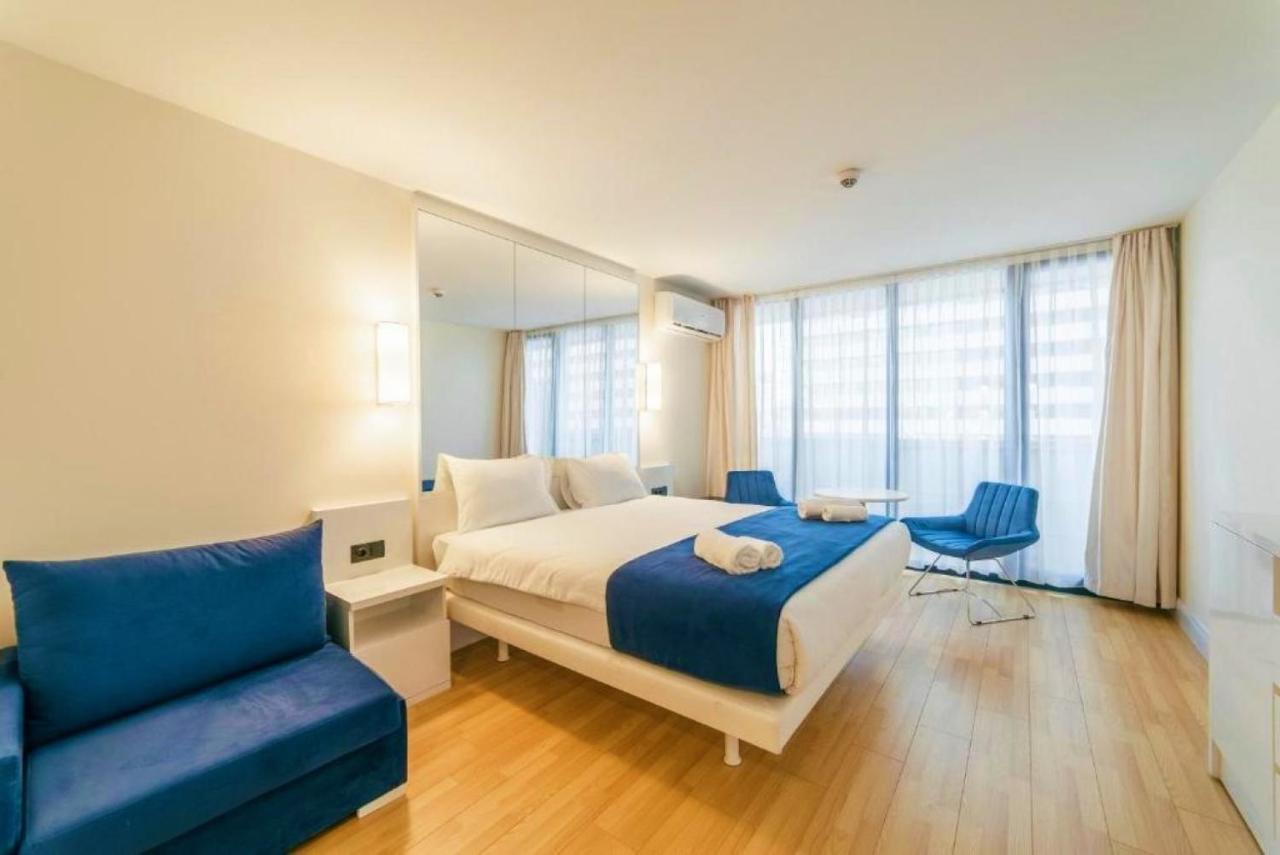 Luxury Sea View Apartments In Orbi City Batumi Exterior photo