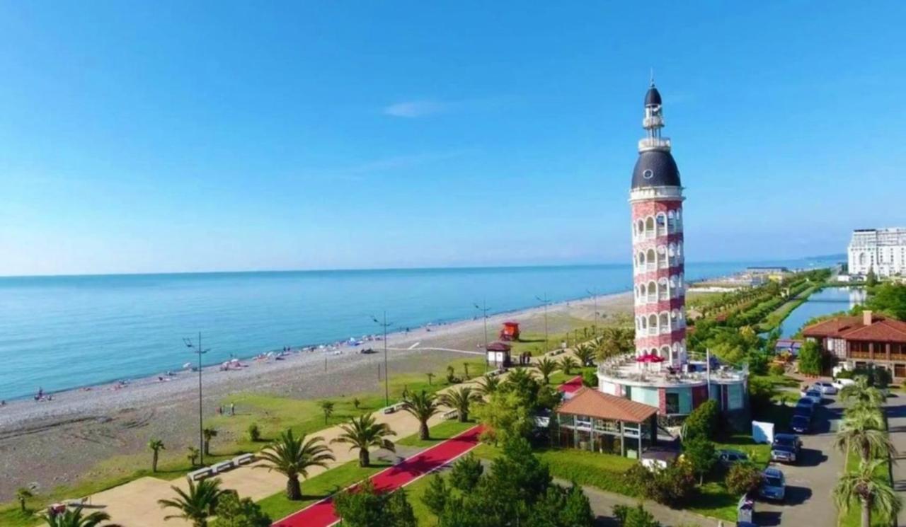 Luxury Sea View Apartments In Orbi City Batumi Exterior photo