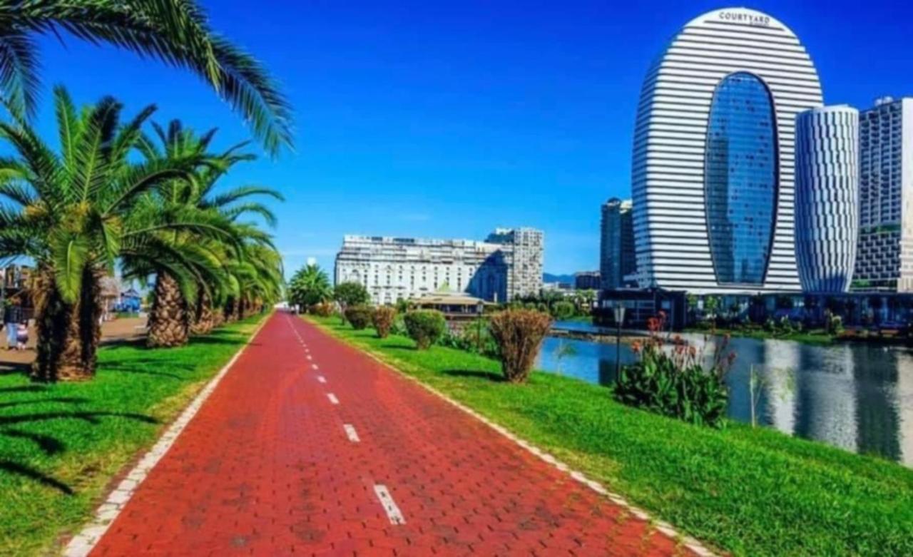 Luxury Sea View Apartments In Orbi City Batumi Exterior photo
